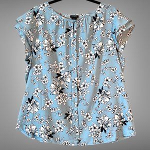 Ann Taylor light blue and ivory floral silky flutter sleeve professional top